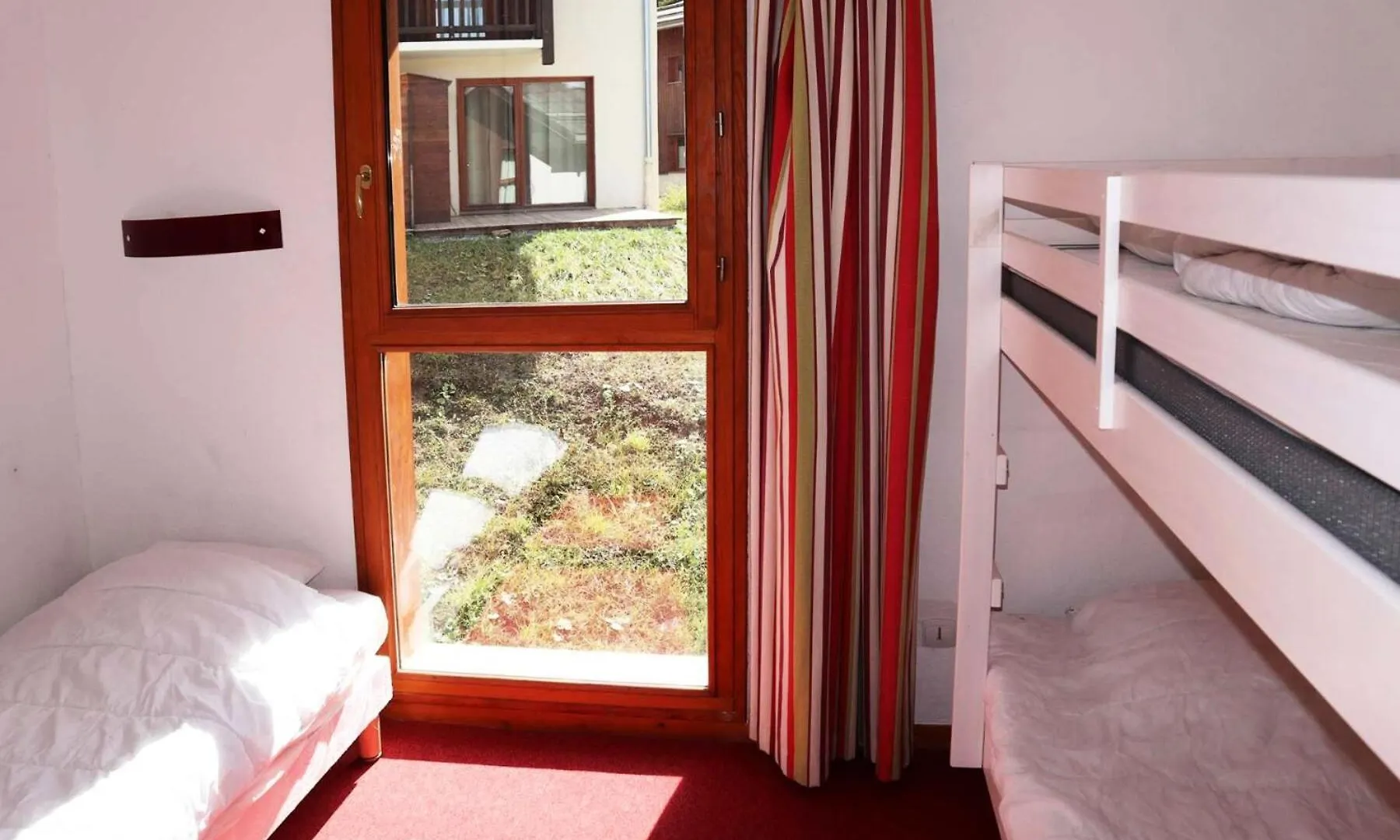 CHALET LA COMBE D OR - Chalets pour 6 Personnes 244 Les Orres
